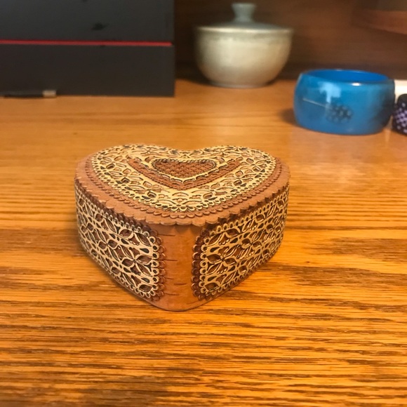 Cute wooden box - Picture 2 of 3